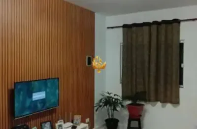 Imóvel à venda em Taubaté-SP: Casa com 2 quartos, 1 sala, 2 banheiros, vaga e 74m² no Jardim Santa Tereza!