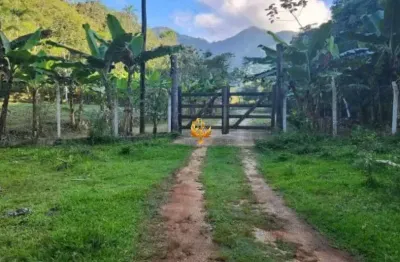 Chácara / sítio com 1 quarto à venda no Quiririm, Taubaté  por R$ 1.800.000