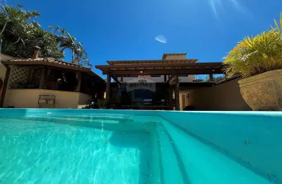 Oportunidade 2 casas com piscina- sauna quintal boa localização rasa, armação dos búzios, rj