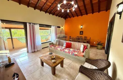 À venda: casa linear com vista exuberante, madeira nobre e área gourmet em josé gonçalves, armação dos búzios