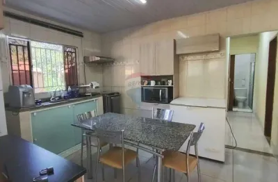 Casa à venda com 3 quartos na vila verde - rasa, armação dos búzios