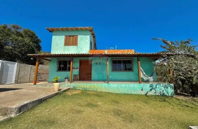 Casa charmosa em búzios com quintal arborizado – próxima à serra das emerências, búzios