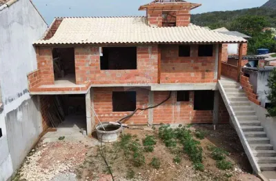 À venda: casa em construção em tucuns, búzios – 480m² de terreno com grande potencial