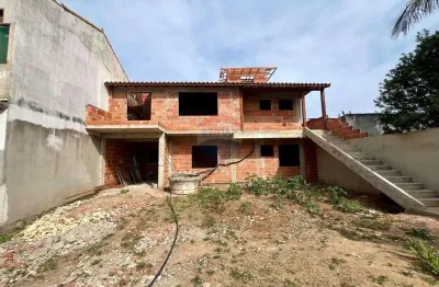 À venda: casa em construção em tucuns, búzios – 480m² de terreno com grande potencial