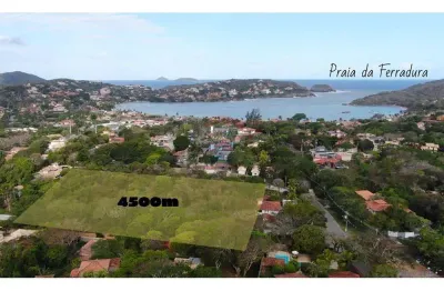 Terreno com rgi, 4500m² na praia da ferradura, armação dos búzios.