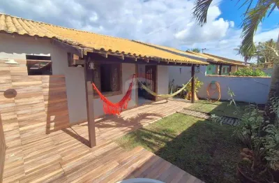 À venda: casa aconchegante em condomínio, próxima à beira-mar em unamar