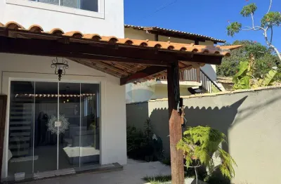 À venda: casa independente com dois quartos a passos do mar em geribá, armação dos búzios