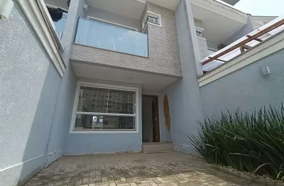 Casa com 2 quartos para alugar na são genaro, 22, são francisco de assis, camboriú por r$ 4.200