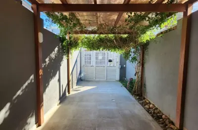 Casa com 2 quartos à venda na rua santa clara, 191, rio pequeno, camboriú por r$ 630.000