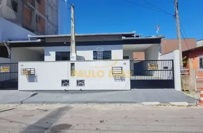 Casa em condomínio fechado com 2 quartos para alugar na rua 207, 97, casa branca, itapema por r$ 3.000