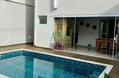 Alugo casa no condomínio villagio milano  venha morar em uma residência de alto padrão que une conforto, sofisticação e lazer em um dos condomínios mais deseja