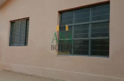 Casa com 2 quartos para alugar na Alameda dos Lírios, 27, Jardim Simus, Sorocaba