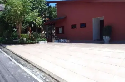 Sobrado com 3 dormitórios à venda, 330 m² por R$ 1.810.000,00 - Arujá Country Club - Arujá/SP