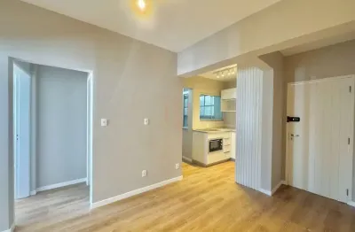 Apartamento com 2 quartos à venda na rua francisco tolentino, 800, centro, florianópolis por r$ 495.000