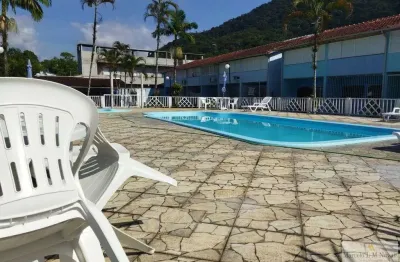 Casa sobrado 02 quartos sendo 01 suite com piscina no pereque a