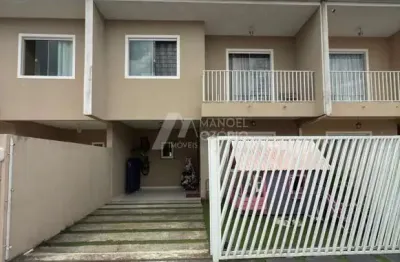 Casa em condomínio fechado com 3 quartos à venda no Cachoeira, Araucária 