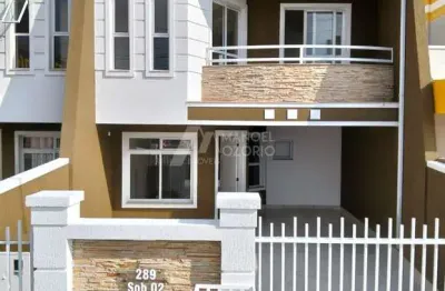 Sobrado à venda em eucaliptos, fazenda rio grande – 3 quartos