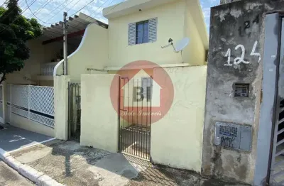 Casa 01 dormitório, sem vaga de garagem - aluguel r$ 800/mês - vila matilde- são paulo/sp - 40 metros quadrados.