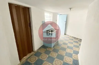 Casa 01 dormitório, sem vaga - aluguel r$ 800/mês - vila matilde - são paulo/sp - 30 metros quadrados.