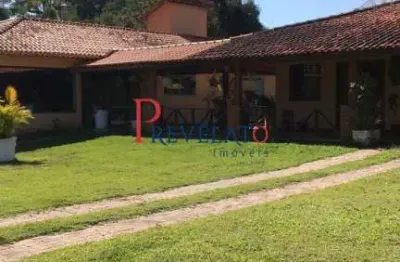 St- 5004 lindo sitio com 9 alqueires sendo 1000 m²  área construída