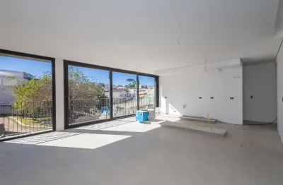 Sobrado 3 suítes em ótima localização no bom retiro