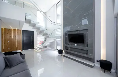 Linda casa nova comercial ou residencial em ótima localização