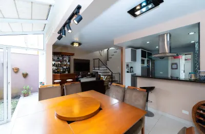 Sobrado com localização excelente no bom retiro proximo ao condor