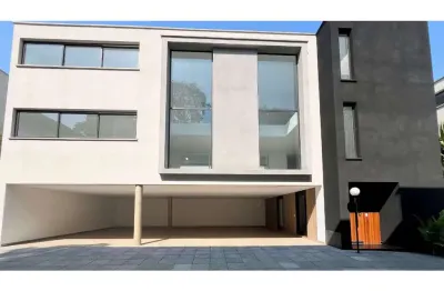 Casa no condomínio condomínio liló village para venda com 4 quartos, sendo 4 suítes, 686m²