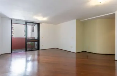 Confortável apartamento tipo para venda em moema com 3 quartos, sendo 1 suíte, 120m²