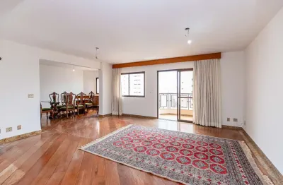 Agradável apartamento tipo para venda em moema com 4 quartos, sendo 3 suítes, 193m²