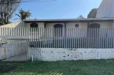 Casa com 390m² 3 quartos, à venda, no bairro uberaba em curitiba