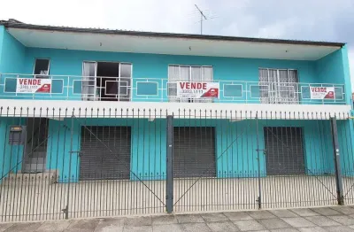 Sobrado com 200m² 3 quartos, à venda, no bairro uberaba em curitiba