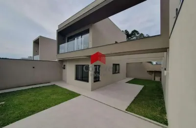 Sobrado com 145m² 3 quartos, à venda, no bairro uberaba em curitiba