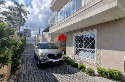 Sobrado em condomínio com 140m² 3 quartos, à venda, no bairro uberaba em curitiba