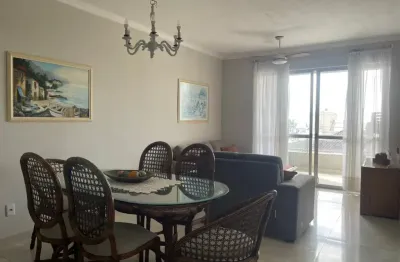 Apartamento de frente para a avenida principal de bombas