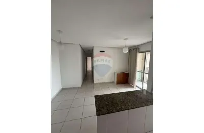 Apartamento de 70m² com 2 dormitórios para locação no Aleixo por R$ 3.800