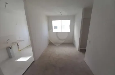 Apartamento à venda com 2 quartos no condomínio agua marinha, são paulo - sp