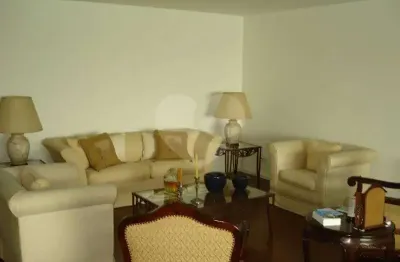 Sobrado à venda com 4 quartos, sendo 2 suítes,  em morumbi, são paulo - sp