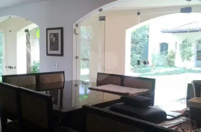 Sobrado à venda com 4 quartos, sendo 2 suítes,  em jardim guedala, são paulo - sp