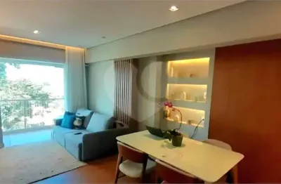 Apartamento à venda com 2 quartos, sendo 1 suíte,  no condomínio Vila Vert, São Paulo - SP