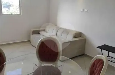 Apartamento à venda com 2 quartos no condomínio edifício célia iv, são paulo - sp