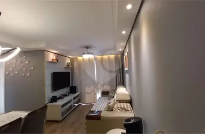 Apartamento à venda com 3 quartos, sendo 1 suíte,  no condomínio Ilhas Marquesas, São Paulo - SP