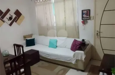 Sobrado à venda com 3 quartos, sendo 1 suíte,  em Jaguaré, São Paulo, SP