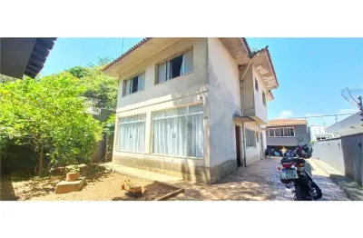 Sobrado à venda com 4 quartos, sendo 1 suíte,  em morumbi, são paulo - sp