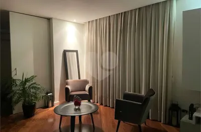 Apartamento à venda com 3 quartos, sendo 3 suítes,  no condomínio le port royale, são paulo - sp