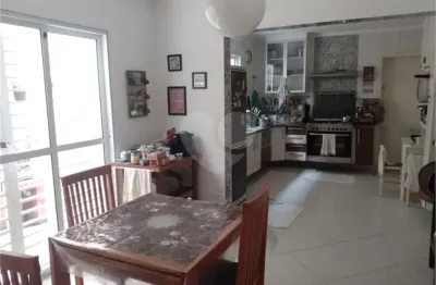 Sobrado à venda com 3 quartos, sendo 3 suítes,  em morumbi, são paulo - sp