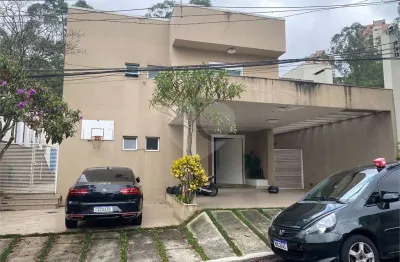 Casa  à venda com 4 quartos, sendo 4 suítes,  no condomínio granja morumbi, são paulo - sp