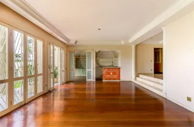 Casa à venda com 4 quartos, sendo 4 suítes,  em Morumbi, São Paulo, SP