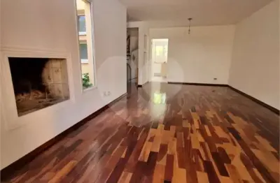 Casa  à venda com 4 quartos, sendo 1 suíte,  no condomínio horizontal newport village, são paulo - sp