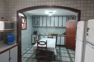 Casa à venda com 4 quartos, sendo 2 suítes,  em parque dos príncipes, são paulo - sp